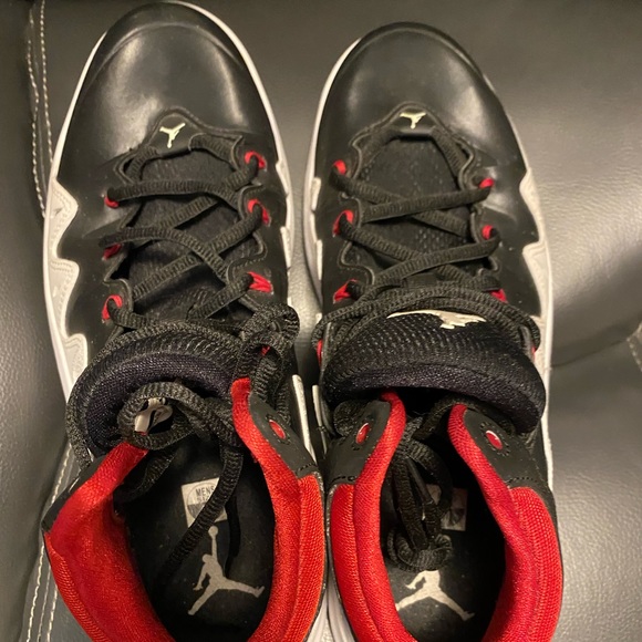 NWOB Jordan sneakers - Picture 2 of 6